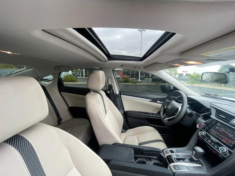 Honda Civic Sedan Vehicle Image 03
