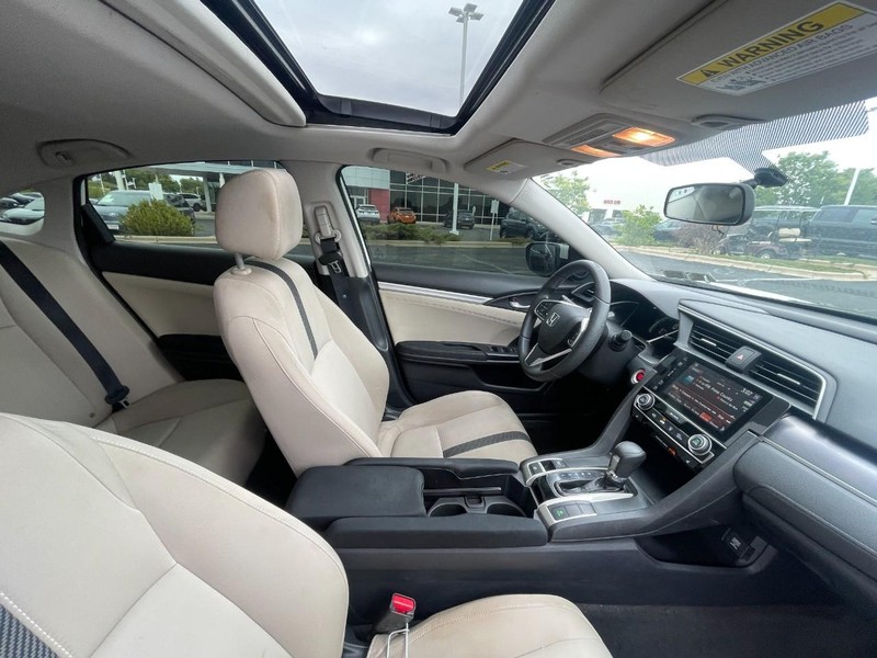 Honda Civic Sedan Vehicle Image 04