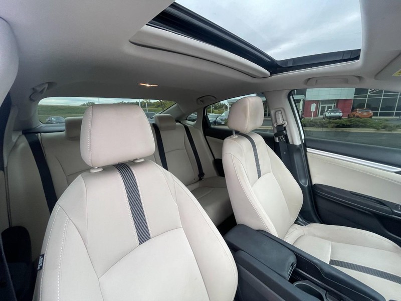 Honda Civic Sedan Vehicle Image 06