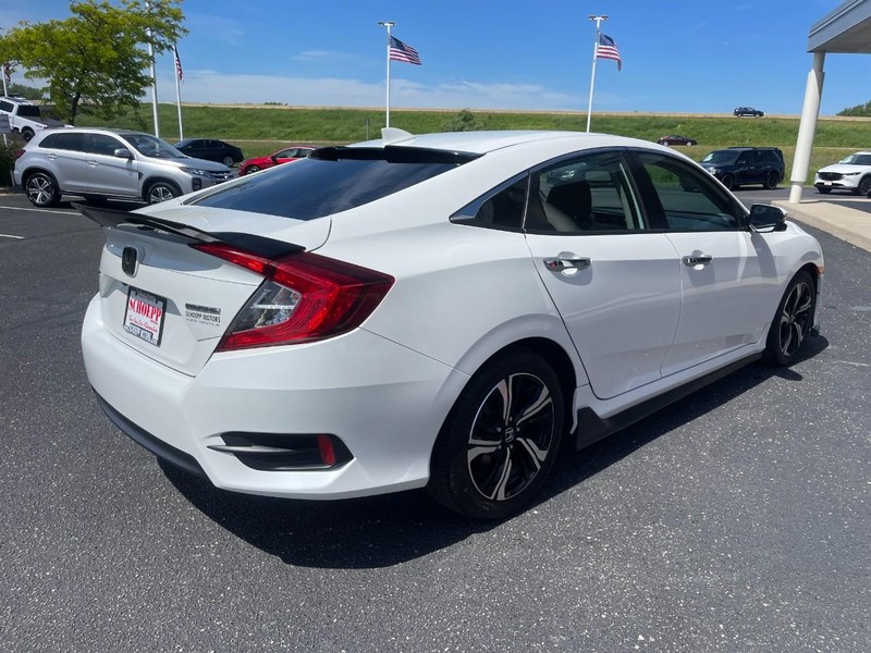Honda Civic Sedan Vehicle Image 03