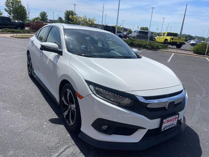 Honda Civic Sedan Vehicle Image 07