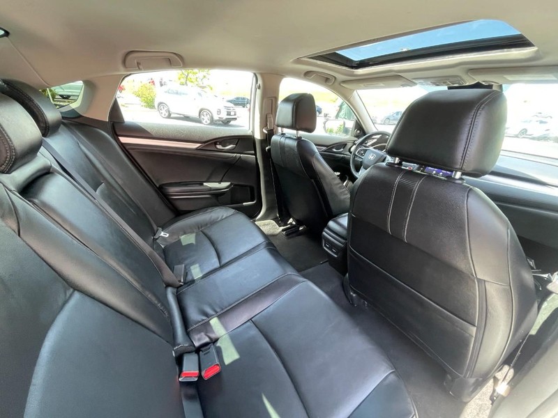 Honda Civic Sedan Vehicle Image 14