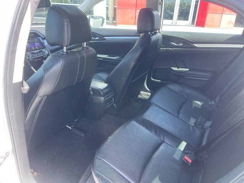 Honda Civic Sedan Vehicle Image 17