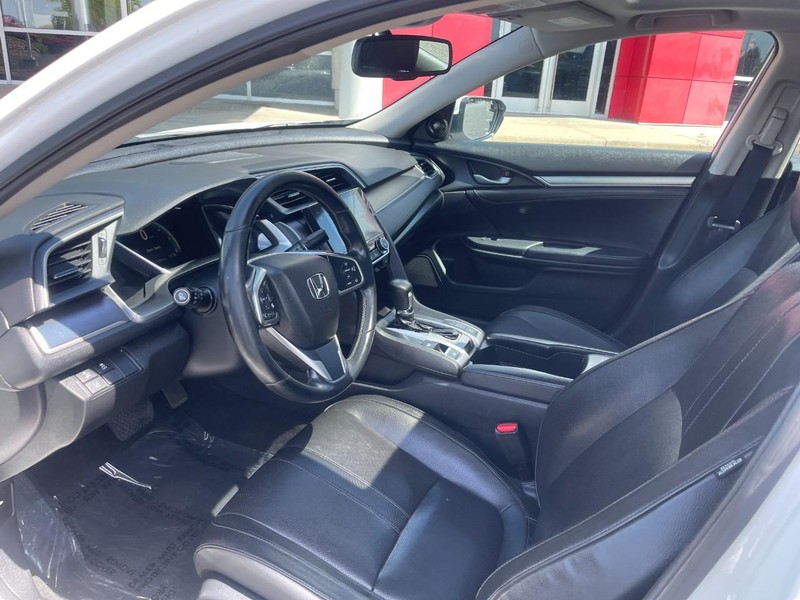 Honda Civic Sedan Vehicle Image 19