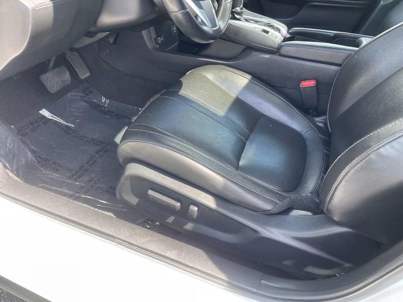 Honda Civic Sedan Vehicle Image 20