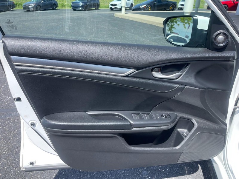 Honda Civic Sedan Vehicle Image 21
