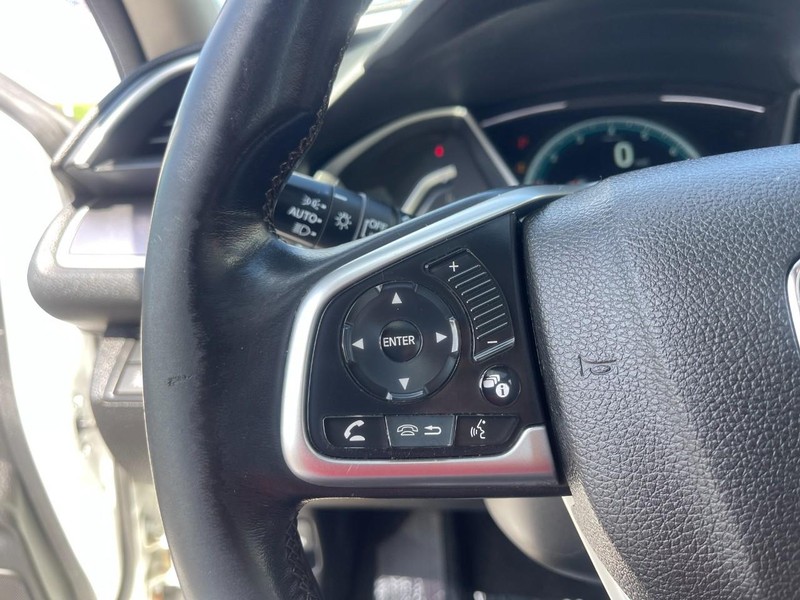 Honda Civic Sedan Vehicle Image 24