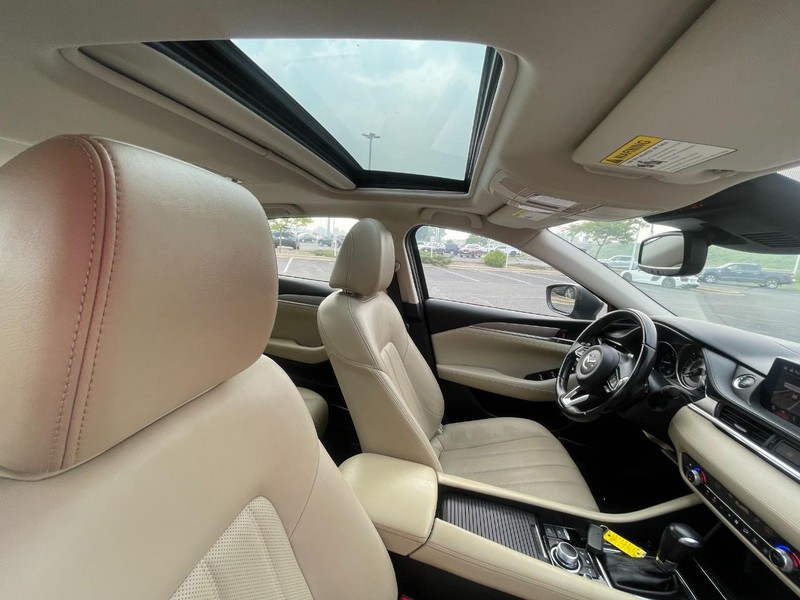 Mazda MAZDA6 Vehicle Image 10