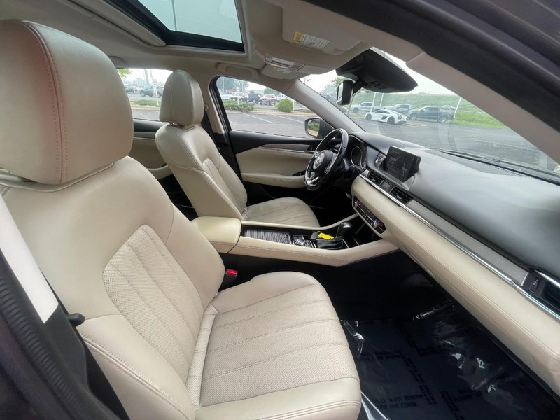 Mazda MAZDA6 Vehicle Image 11