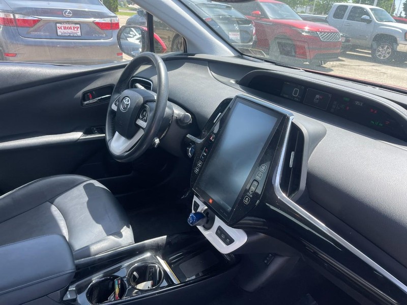 Toyota Prius Prime Vehicle Image 02