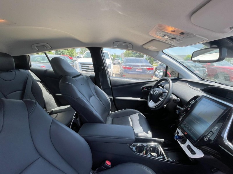 Toyota Prius Prime Vehicle Image 03