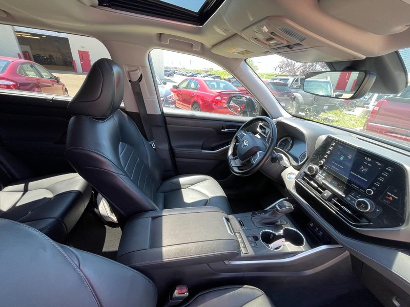 Toyota Highlander Vehicle Image 08