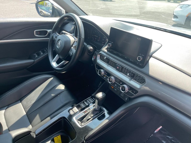 Acura Integra Vehicle Full-screen Gallery Image 09