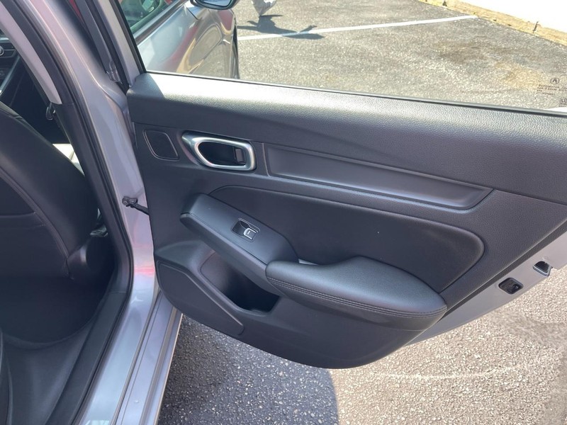 Acura Integra Vehicle Full-screen Gallery Image 11