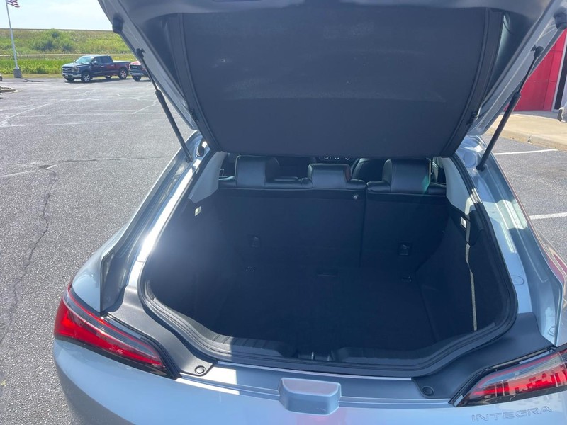 Acura Integra Vehicle Full-screen Gallery Image 12