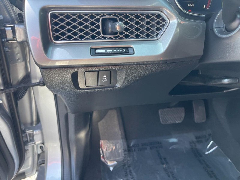 Acura Integra Vehicle Full-screen Gallery Image 17