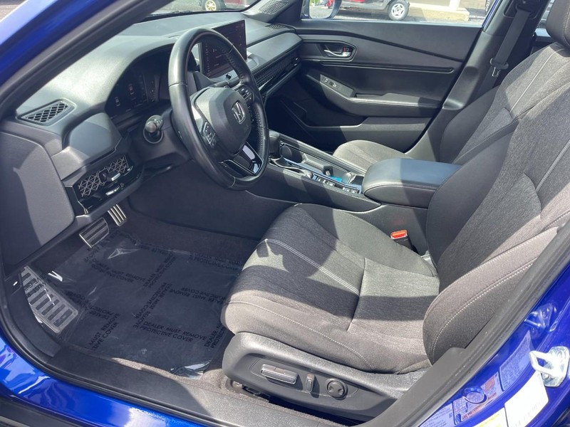 Honda Accord Hybrid Vehicle Image 19