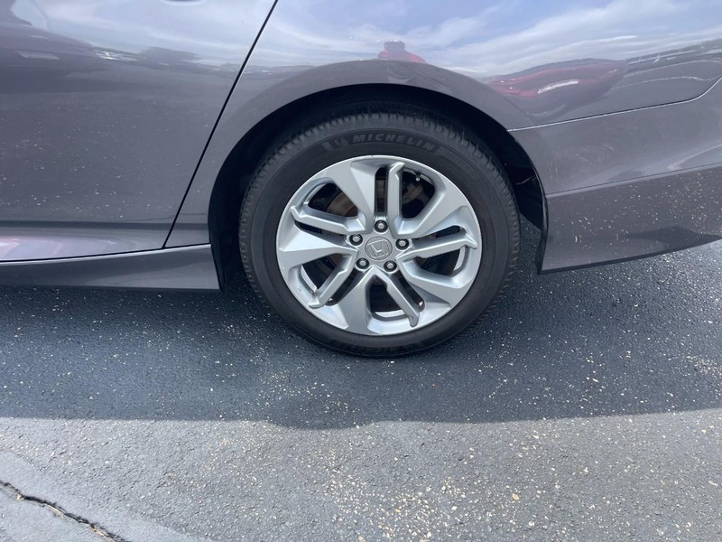 Honda Accord Sedan Vehicle Image 05