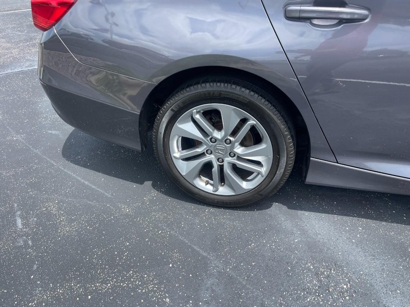 Honda Accord Sedan Vehicle Image 08