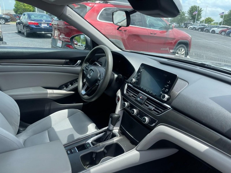 Honda Accord Sedan Vehicle Image 09