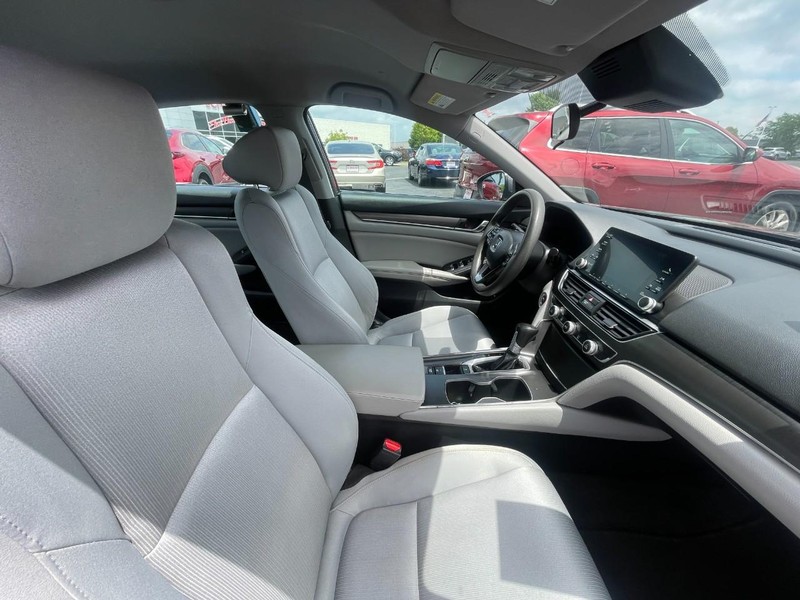 Honda Accord Sedan Vehicle Image 10