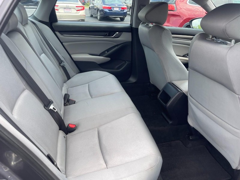 Honda Accord Sedan Vehicle Image 12
