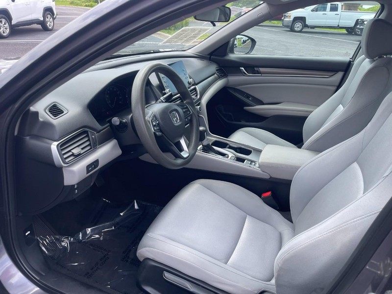 Honda Accord Sedan Vehicle Image 17