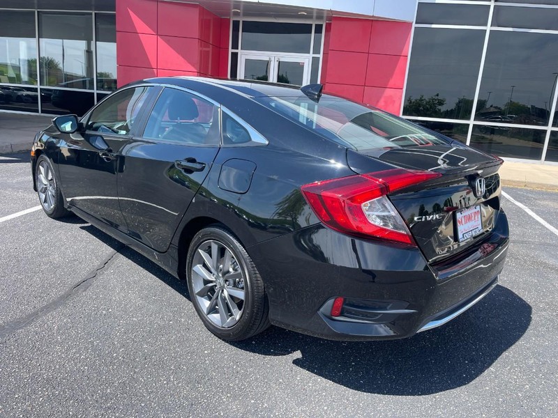 Honda Civic Sedan Vehicle Image 04
