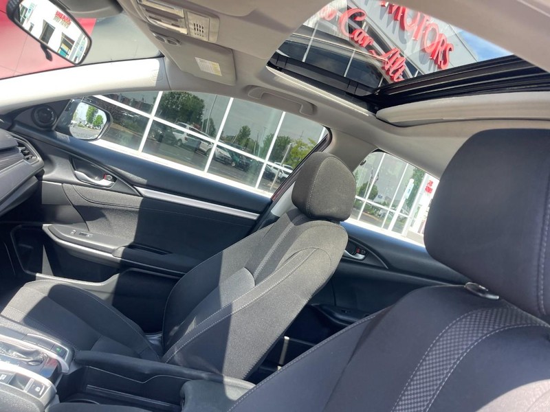Honda Civic Sedan Vehicle Image 18