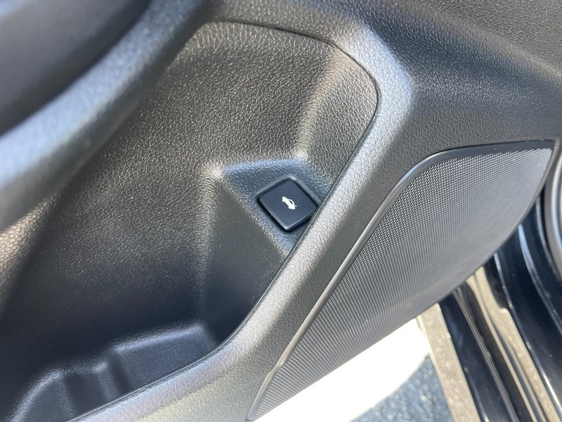 Honda Civic Sedan Vehicle Image 20