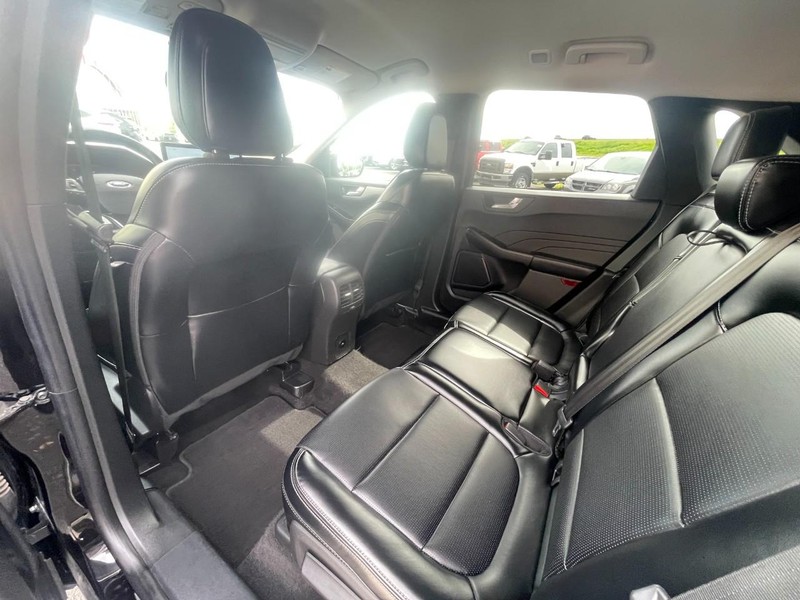 Ford Escape Vehicle Image 14