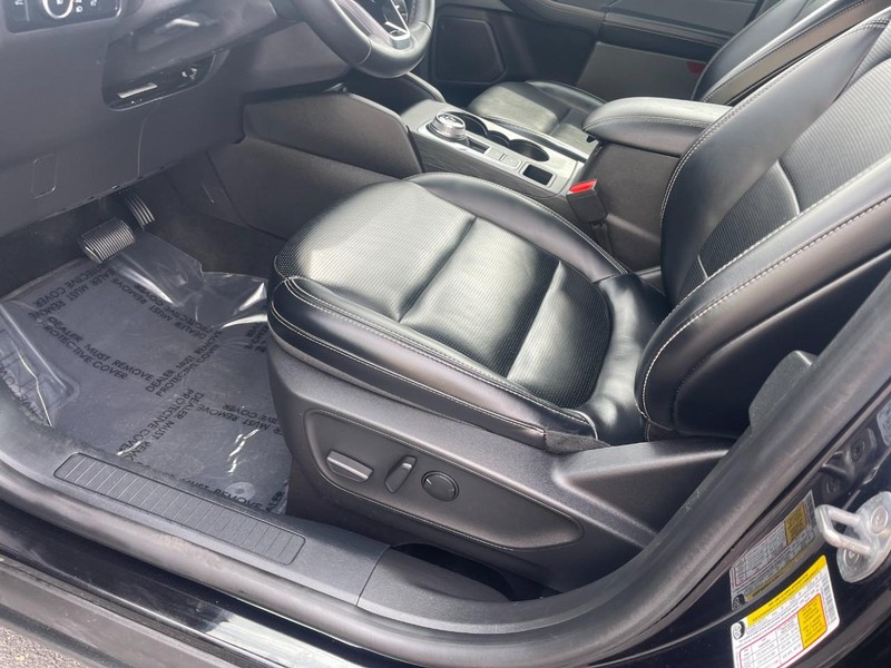 Ford Escape Vehicle Image 17