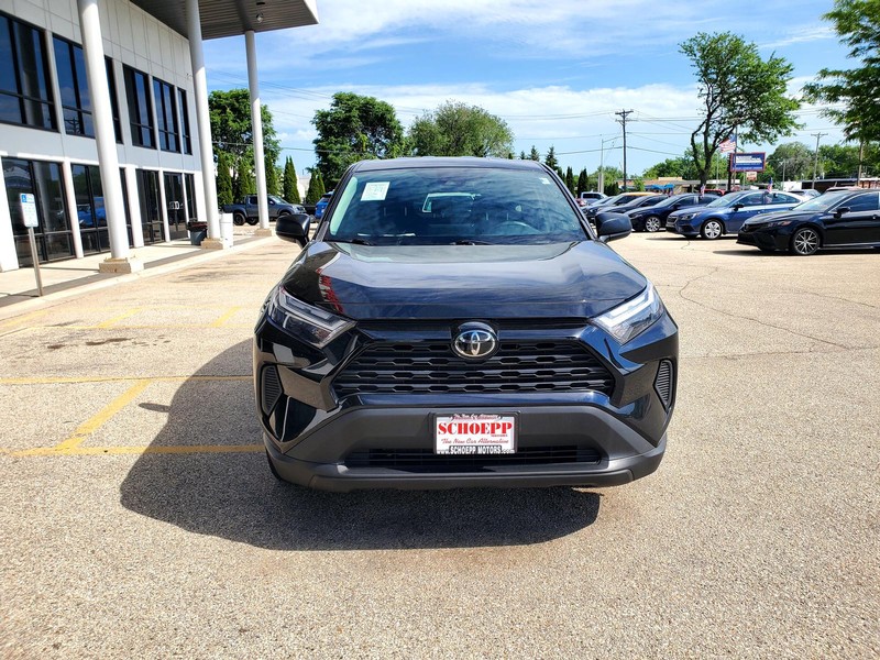 Toyota RAV4 Vehicle Image 02