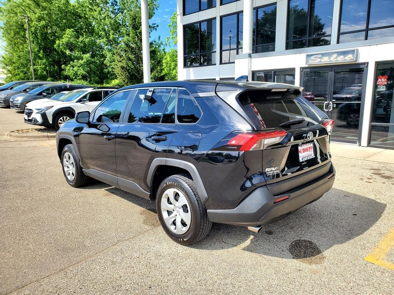 Toyota RAV4 Vehicle Image 07