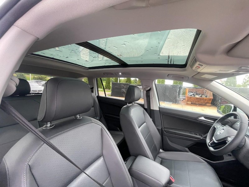 Volkswagen Tiguan Vehicle Image 03