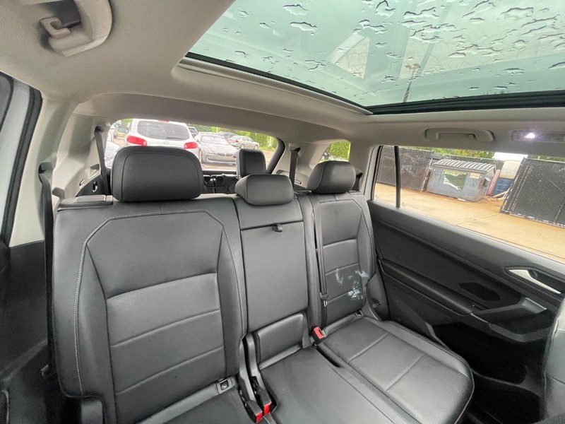 Volkswagen Tiguan Vehicle Image 06