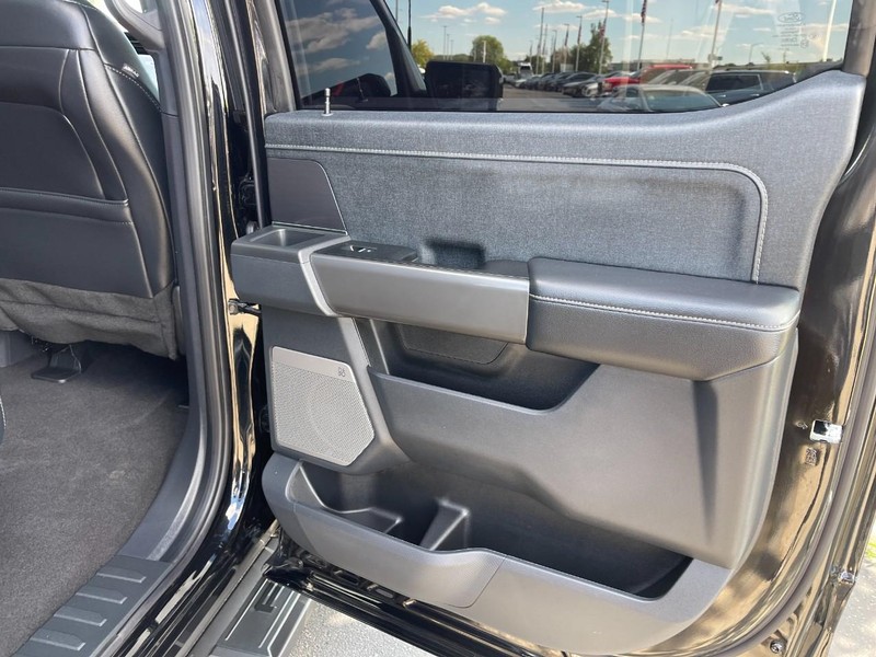 Ford F-150 Vehicle Image 17