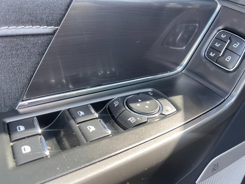 Ford F-150 Vehicle Image 24