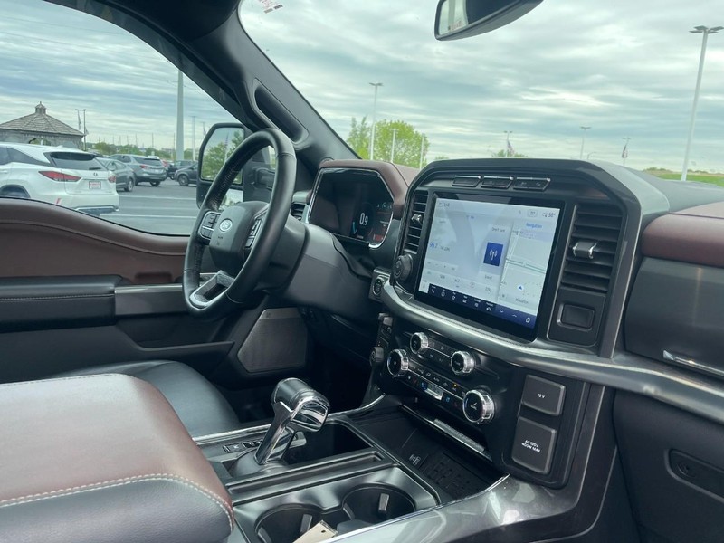 Ford F-150 Vehicle Image 02