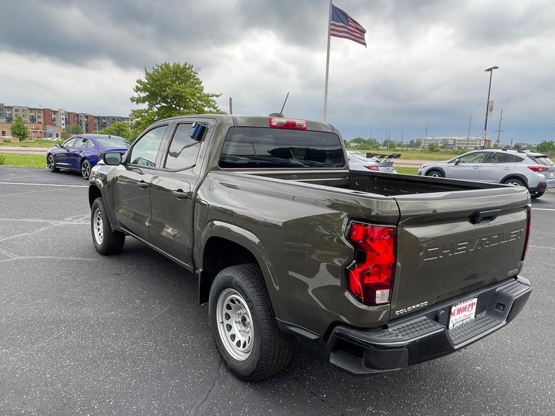 Chevrolet Colorado Vehicle Image 03