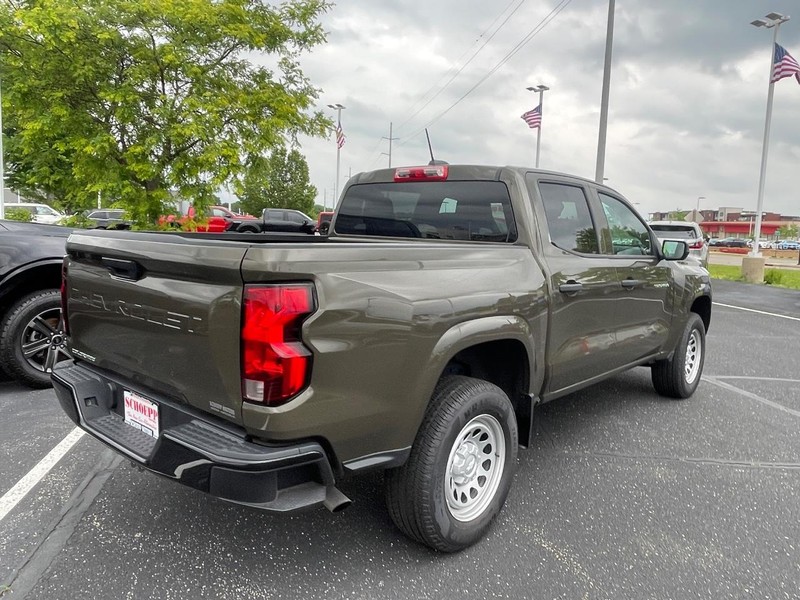 Chevrolet Colorado Vehicle Image 04