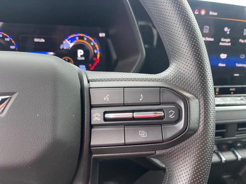 Chevrolet Colorado Vehicle Image 18