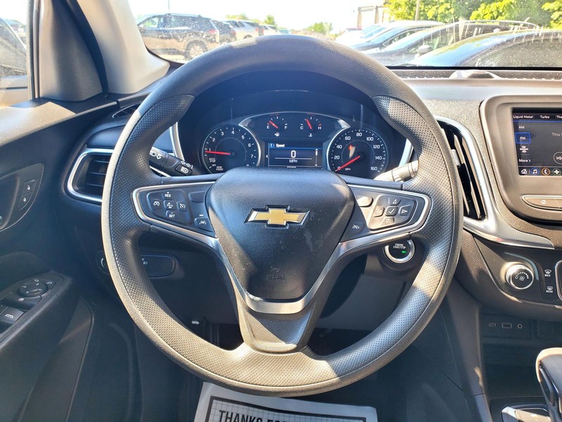 Chevrolet Equinox Vehicle Image 09