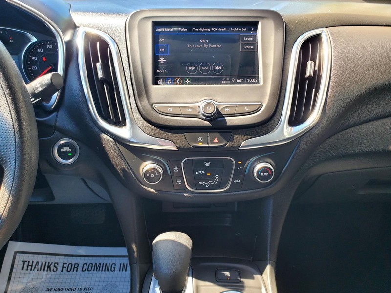 Chevrolet Equinox Vehicle Image 10