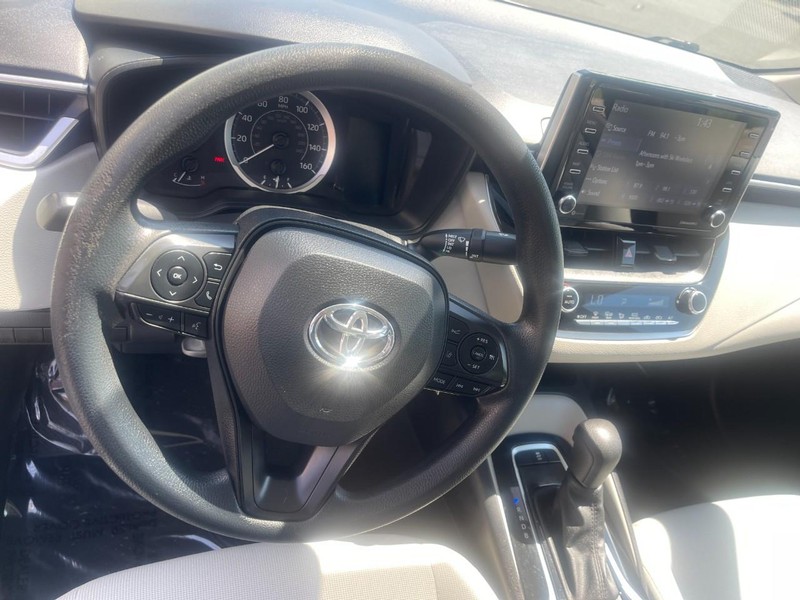 Toyota Corolla Vehicle Image 16