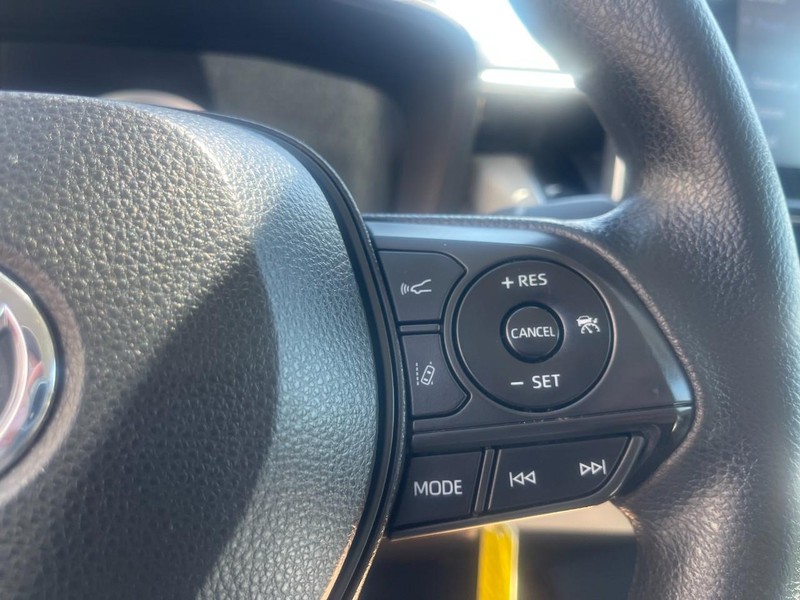 Toyota Corolla Vehicle Image 18