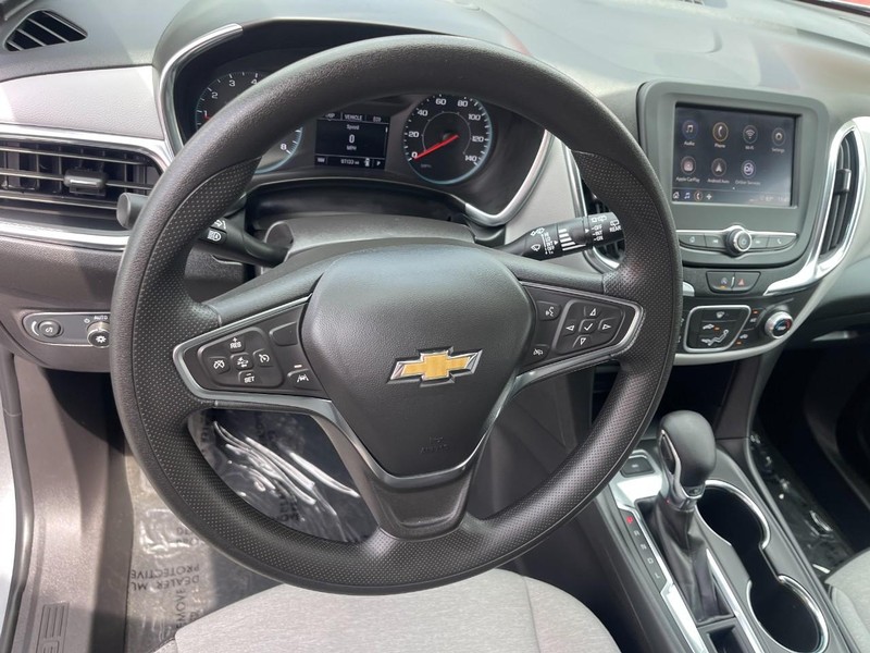 Chevrolet Equinox Vehicle Image 19