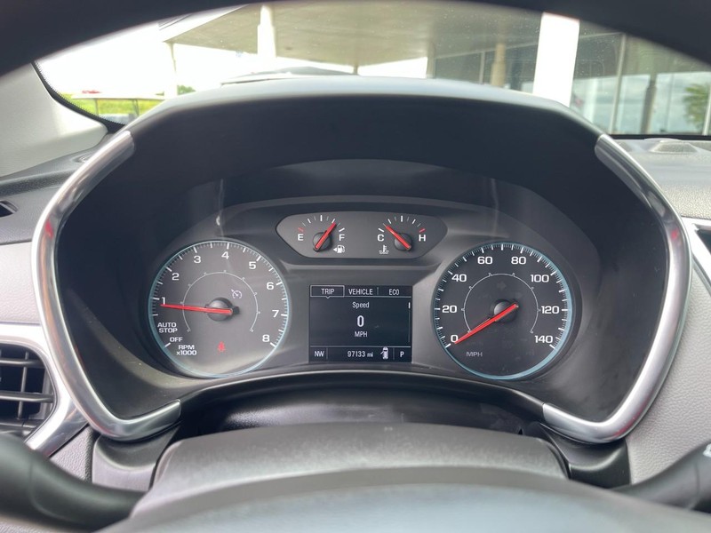 Chevrolet Equinox Vehicle Image 22