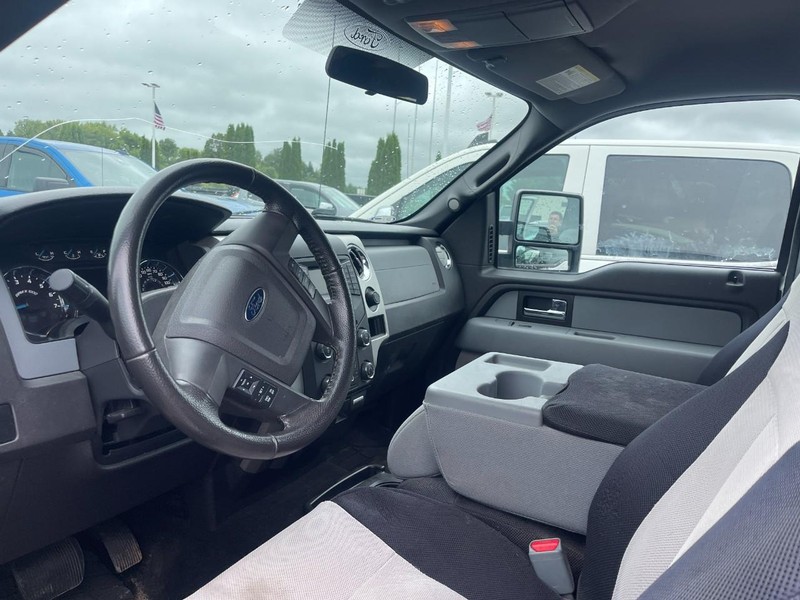 Ford F-150 Vehicle Image 02