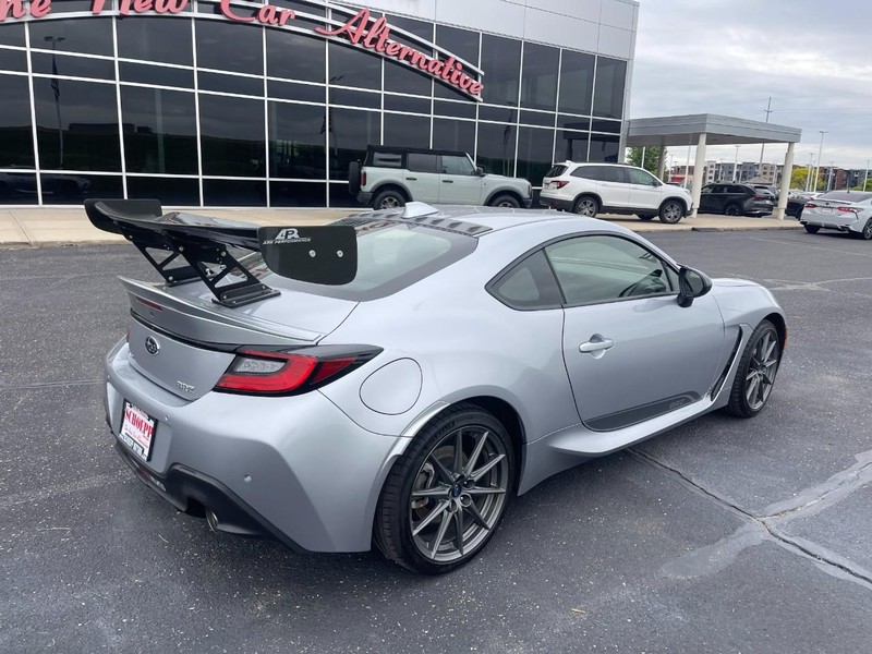 Subaru BRZ Vehicle Image 03